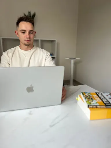 Trener Personalny Konin Dietetyk Kliniczny - Paweł Poniecki